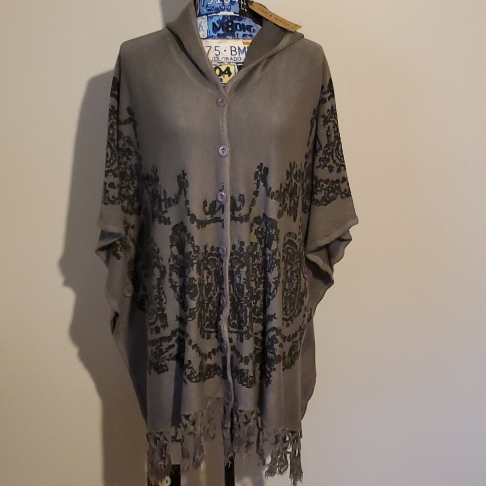 NWT Jon & Anna New York poncho
